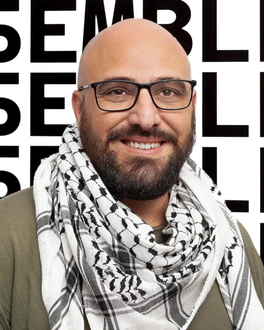 Portrait de Ivan Alcayaga, candidat Ensemble à Gauche Lausanne aux élections communales 2026