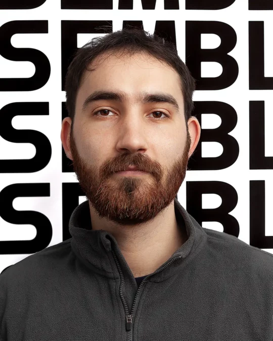 Portrait de Kostia Jaboyedoff, candidat Ensemble à Gauche Lausanne aux élections communales 2026