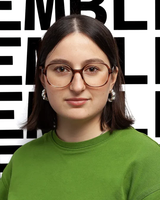 Portrait de Lola Crittin, candidate Ensemble à Gauche Lausanne aux élections communales 2026