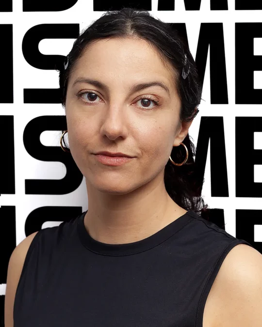 Portrait de Marlene Barbosa, candidate Ensemble à Gauche Lausanne aux élections communales 2026