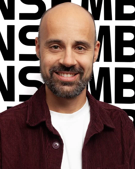 Portrait de Mathias Humbert, candidat Ensemble à Gauche Lausanne aux élections communales 2026